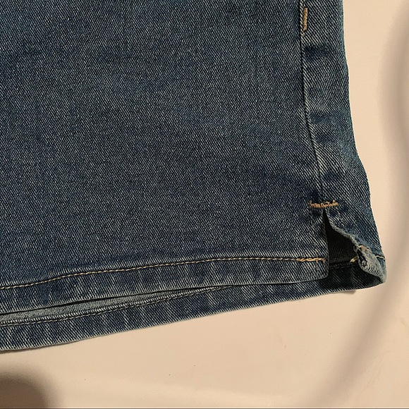 H&M high waist denim shorts - Picture 3 of 7